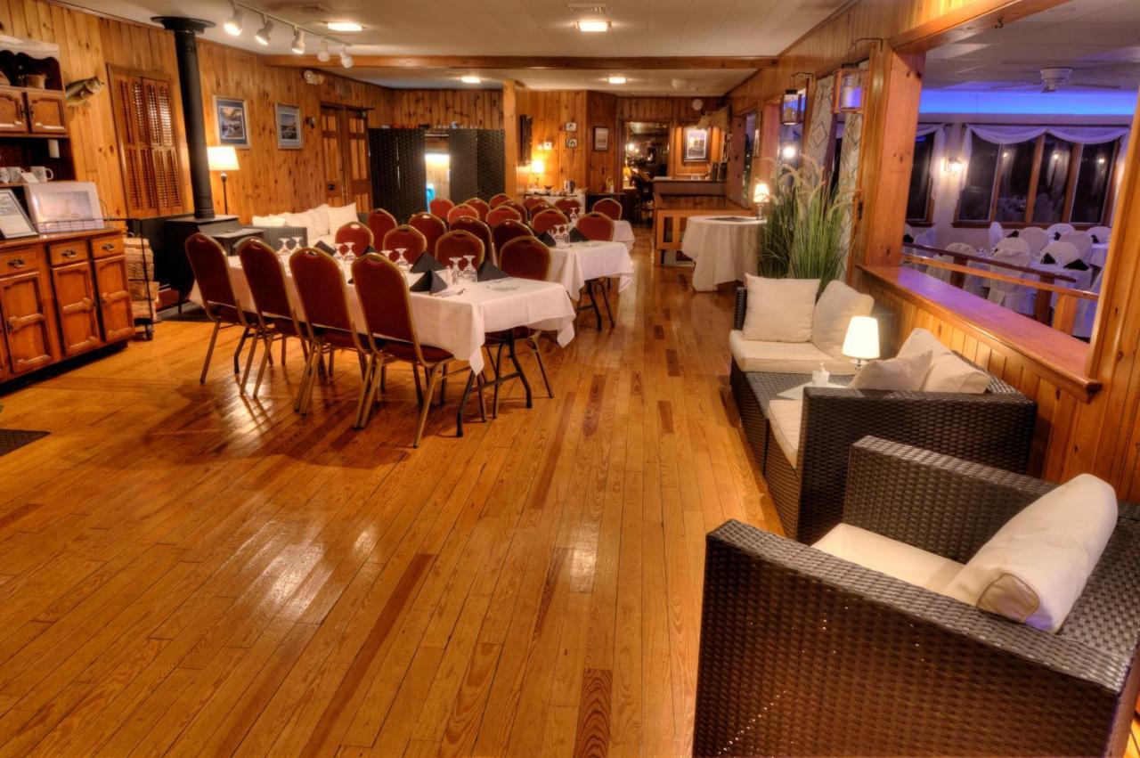 Alamoosook Lakeside Inn Orland Exteriör bild